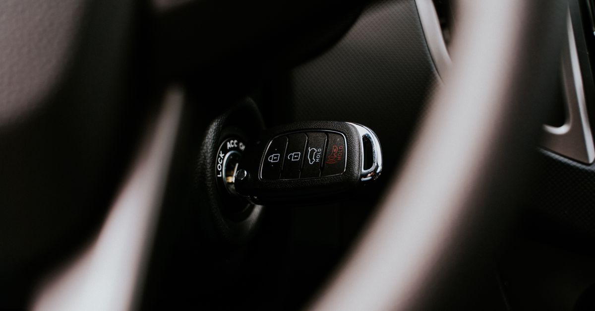 Hyundai car key fob — Villa Park Locksmith Inc