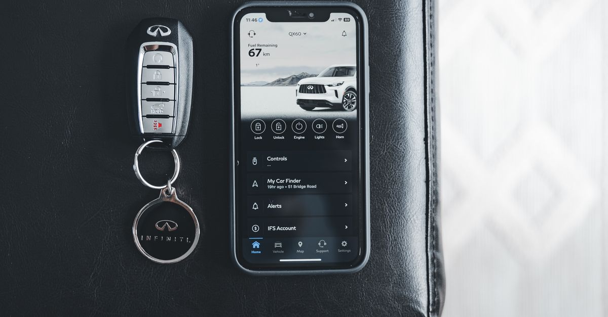 Nissan car key fob — Villa Park Locksmith Inc