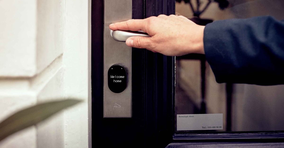 Door Knob Lock vs. Deadbolt: Which Does Your Front Door Actually Need? — Villa Park Locksmith Inc