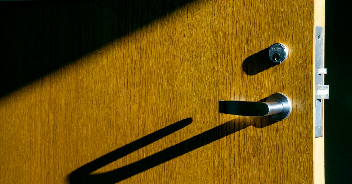 door security hardware — Villa Park Locksmith Inc